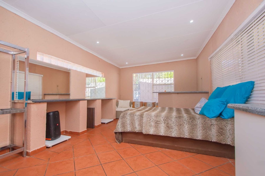 4 Bedroom Property for Sale in Noordheuwel Gauteng