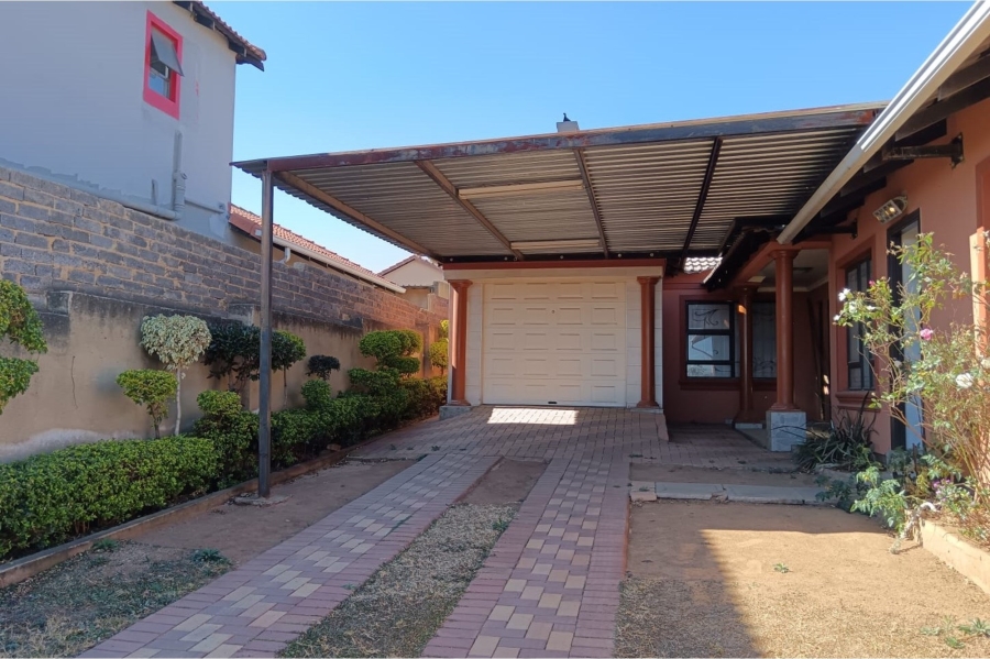 3 Bedroom Property for Sale in Cosmo City Gauteng