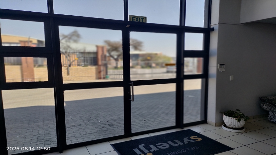 To Let commercial Property for Rent in North Riding Gauteng