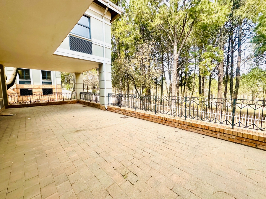 To Let commercial Property for Rent in Woodmead Gauteng