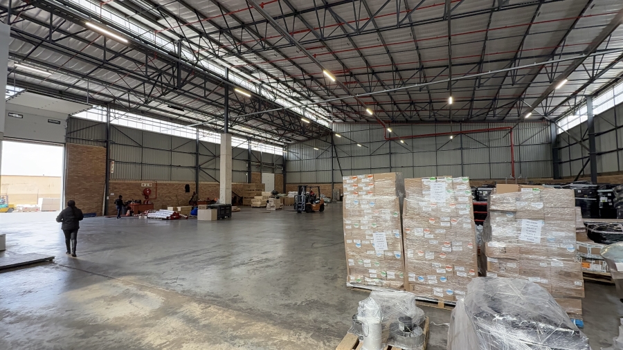 To Let commercial Property for Rent in Airport Park Gauteng