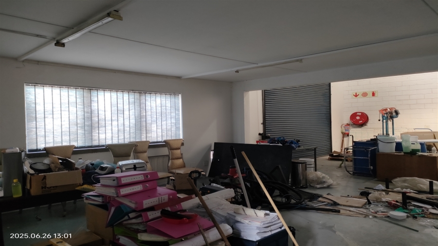 To Let commercial Property for Rent in Strijdom Park Gauteng