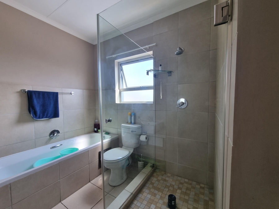 2 Bedroom Property for Sale in Montana Gauteng