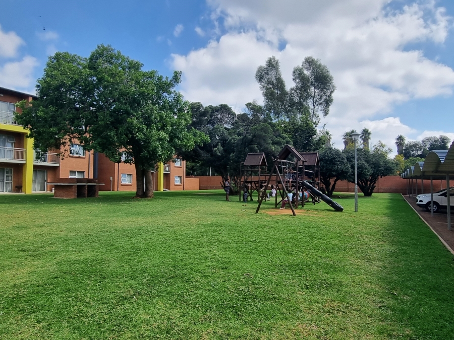 2 Bedroom Property for Sale in Montana Gauteng