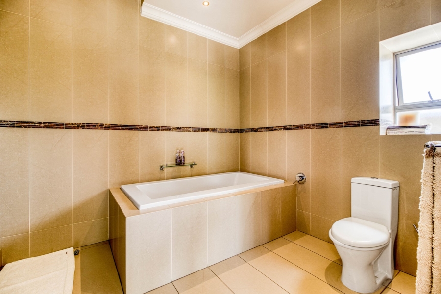 4 Bedroom Property for Sale in Woodmead Gauteng