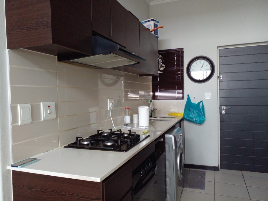 2 Bedroom Property for Sale in Greenstone Gate Gauteng