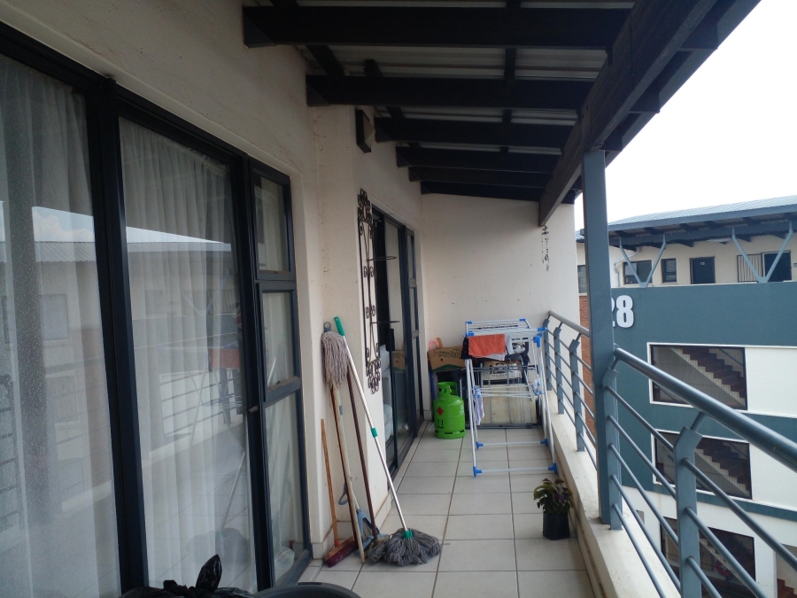 2 Bedroom Property for Sale in Greenstone Gate Gauteng