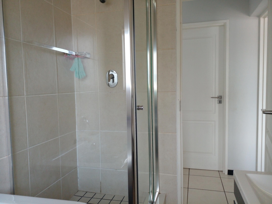 2 Bedroom Property for Sale in Greenstone Gate Gauteng