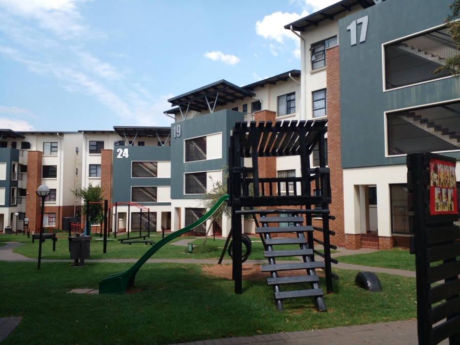 2 Bedroom Property for Sale in Greenstone Gate Gauteng