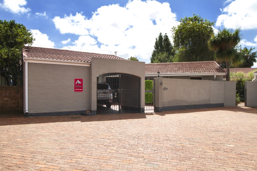 3 Bedroom Property for Sale in Elardus Park Gauteng