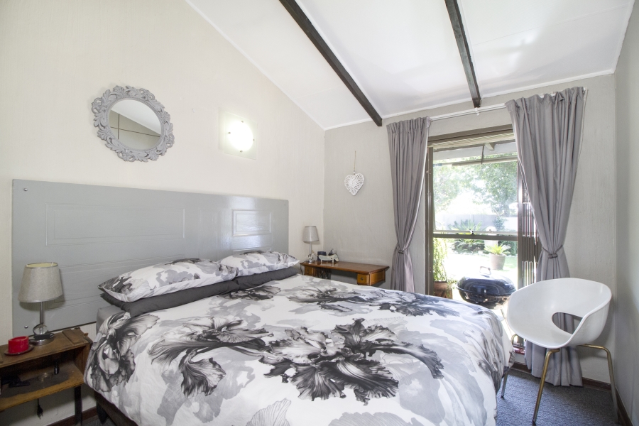 3 Bedroom Property for Sale in Elardus Park Gauteng