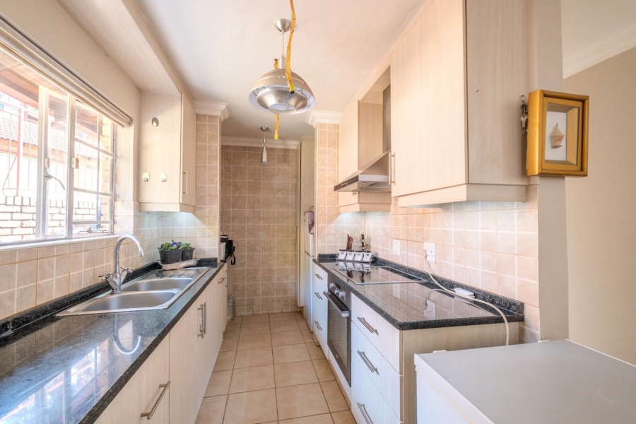 3 Bedroom Property for Sale in Waterkloof Park Gauteng