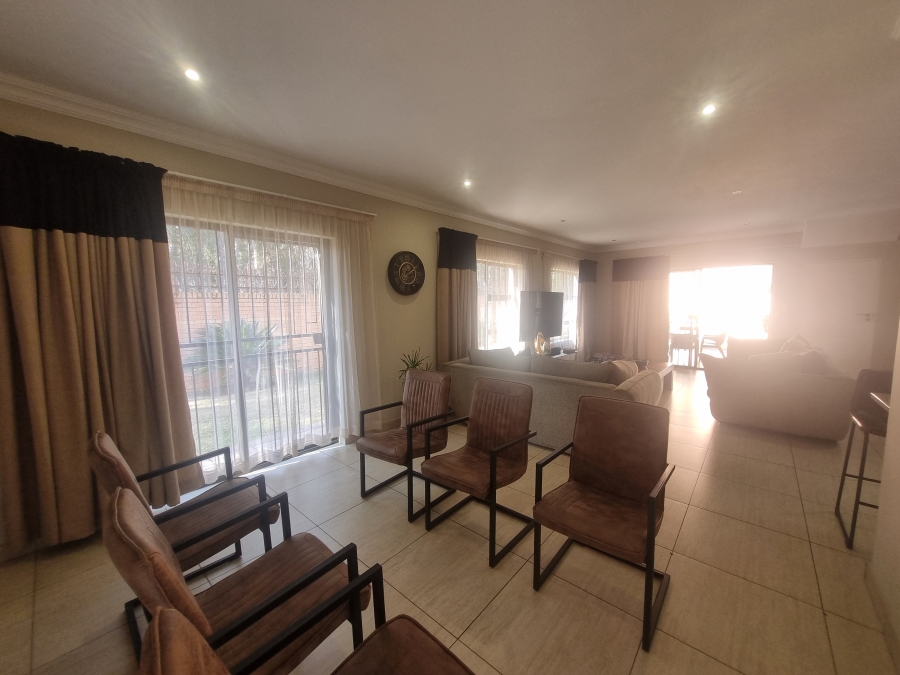 To Let 3 Bedroom Property for Rent in Equestria Gauteng