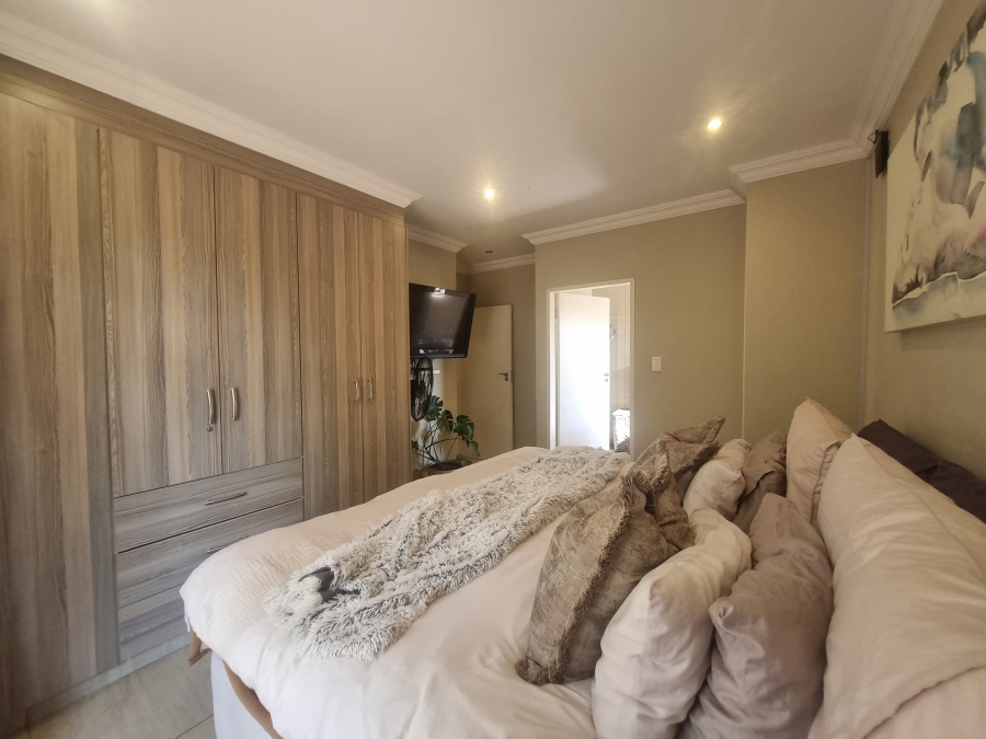 To Let 3 Bedroom Property for Rent in Equestria Gauteng
