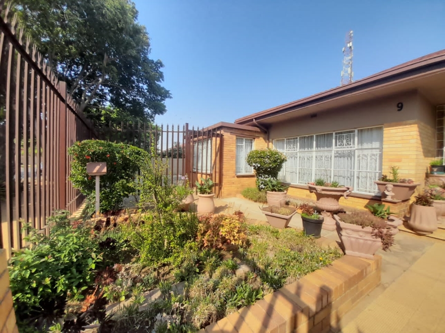3 Bedroom Property for Sale in West Porges Gauteng