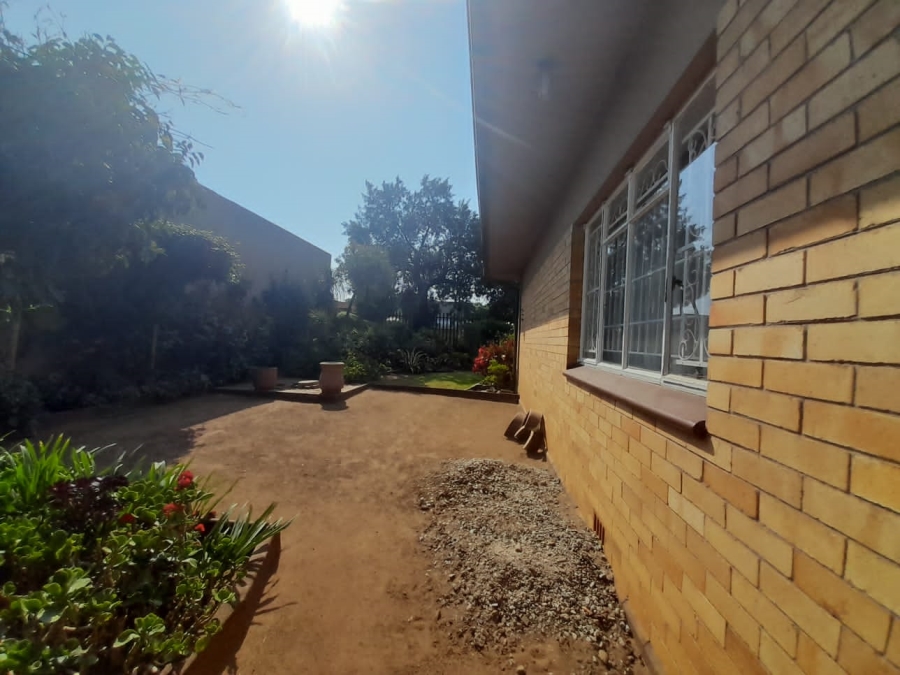 3 Bedroom Property for Sale in West Porges Gauteng