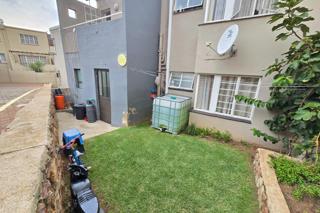 2 Bedroom Property for Sale in Ridgeway Gauteng