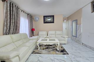 2 Bedroom Property for Sale in Ridgeway Gauteng