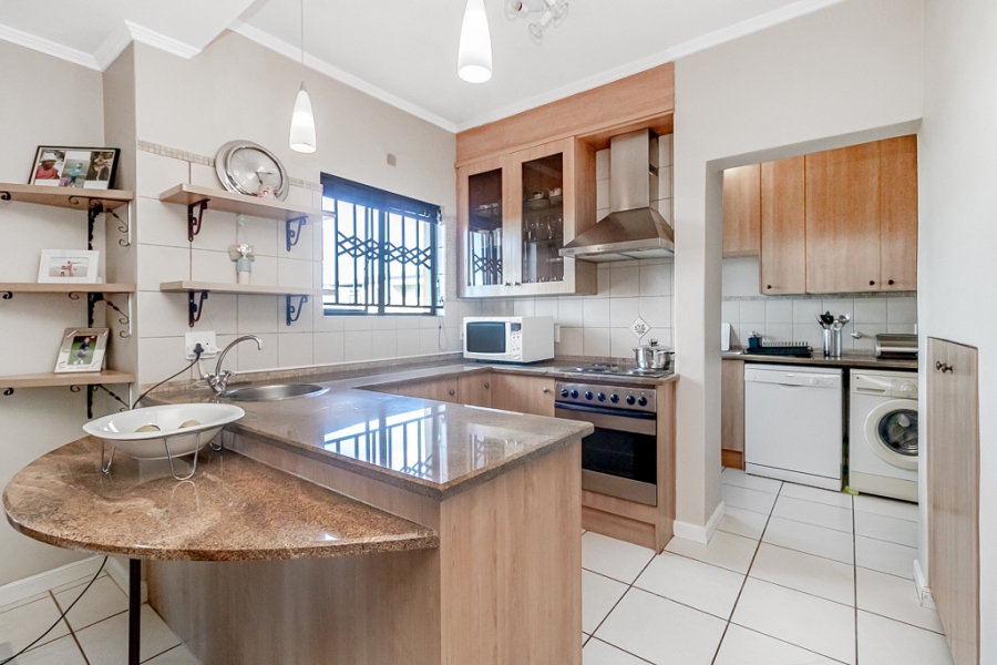To Let 3 Bedroom Property for Rent in Constantia Kloof Gauteng