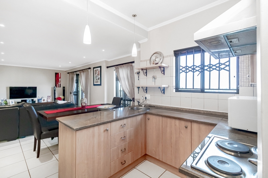 To Let 3 Bedroom Property for Rent in Constantia Kloof Gauteng
