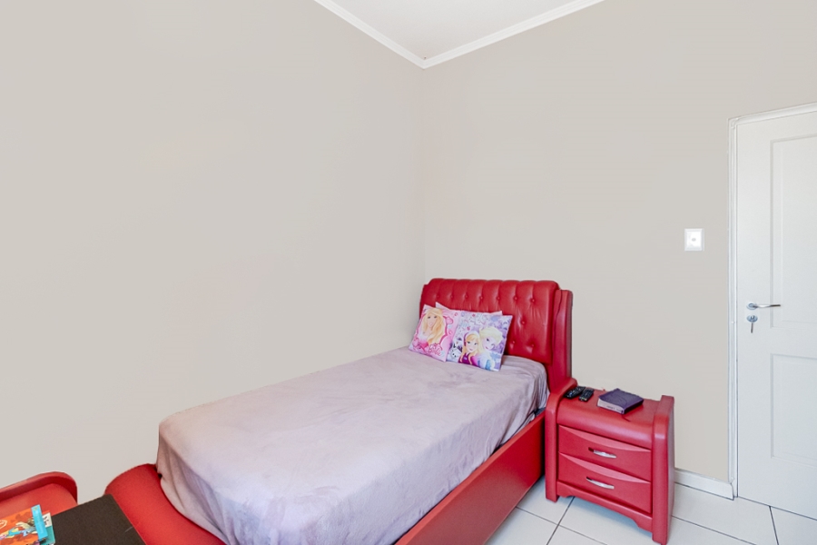To Let 3 Bedroom Property for Rent in Constantia Kloof Gauteng