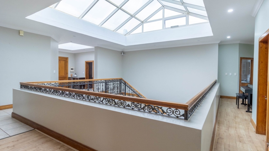 5 Bedroom Property for Sale in Centurion Golf Estate Gauteng