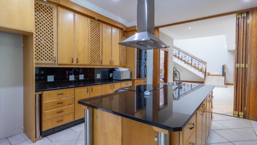 5 Bedroom Property for Sale in Centurion Golf Estate Gauteng