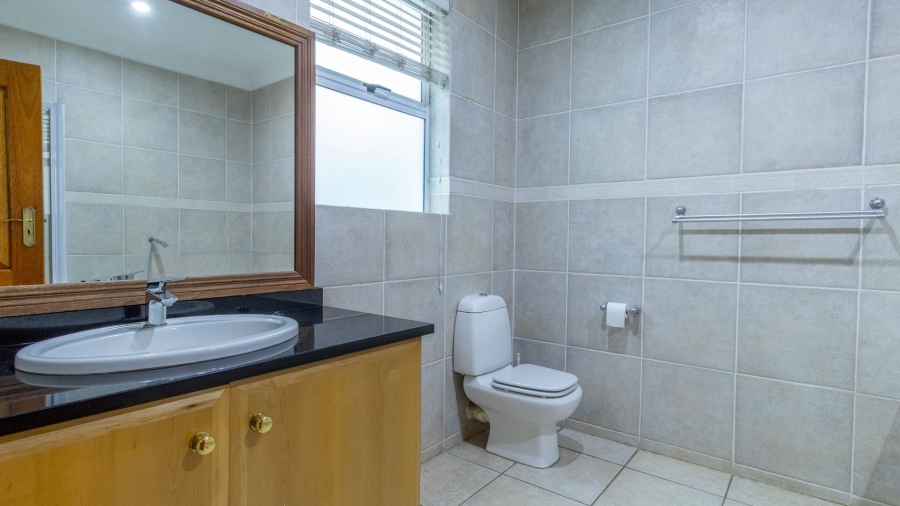 5 Bedroom Property for Sale in Centurion Golf Estate Gauteng
