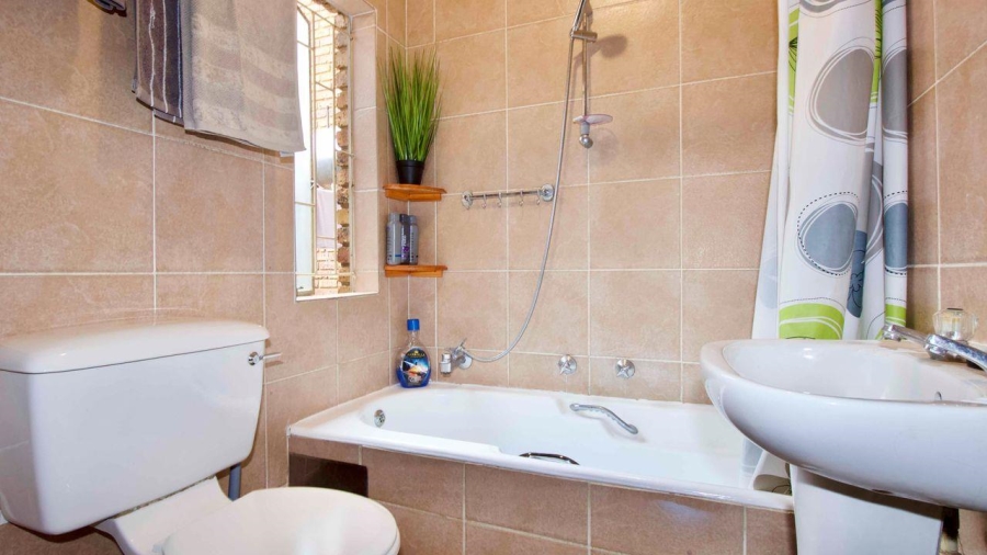 2 Bedroom Property for Sale in Clubview Gauteng