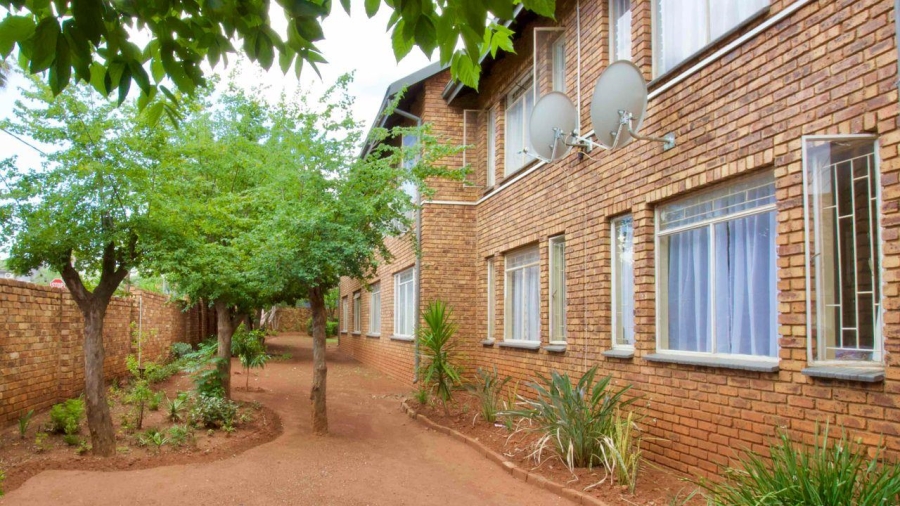 2 Bedroom Property for Sale in Clubview Gauteng