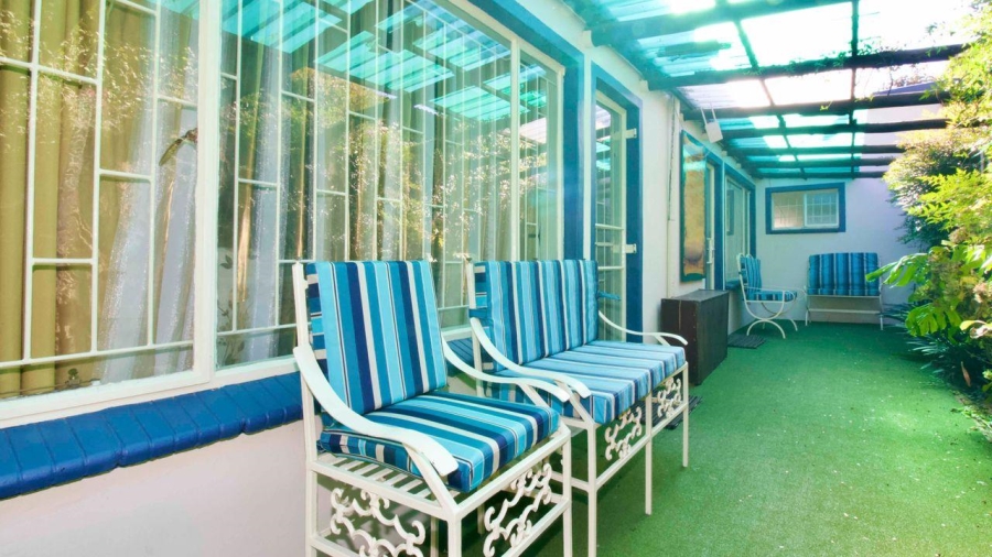 8 Bedroom Property for Sale in Clubview Gauteng