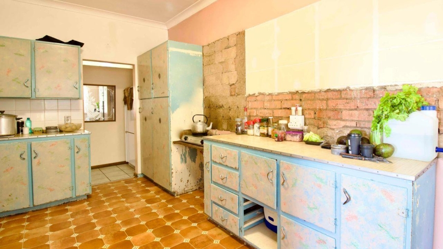 6 Bedroom Property for Sale in Lyttelton Manor Gauteng