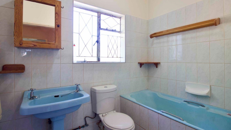 6 Bedroom Property for Sale in Lyttelton Manor Gauteng