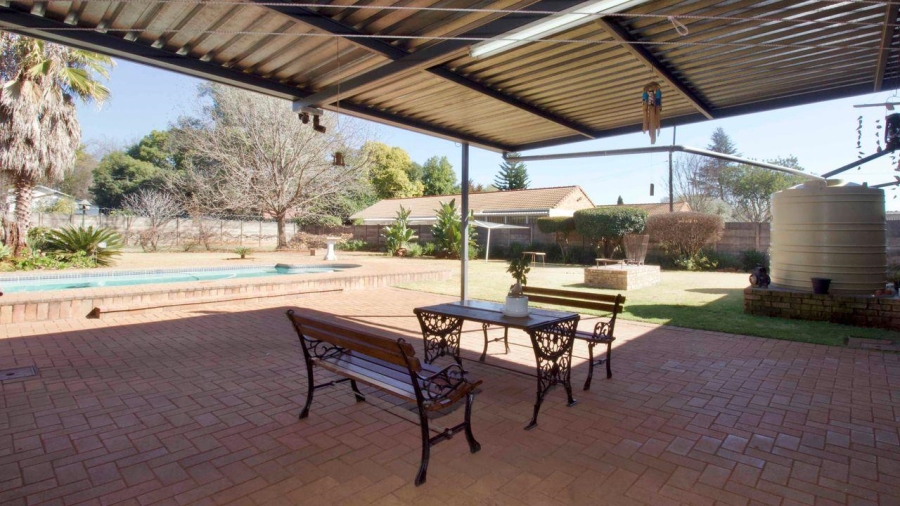 4 Bedroom Property for Sale in Lyttelton Manor Gauteng