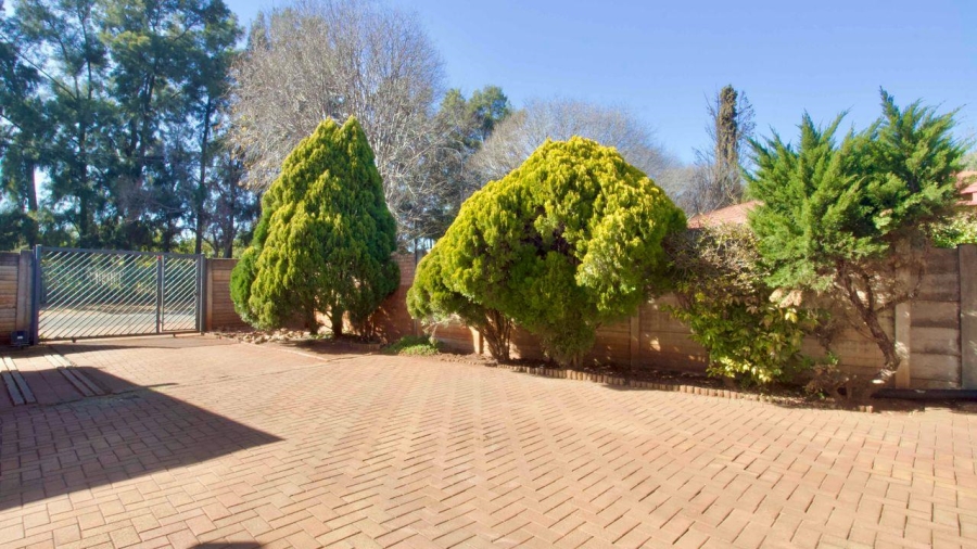 4 Bedroom Property for Sale in Lyttelton Manor Gauteng