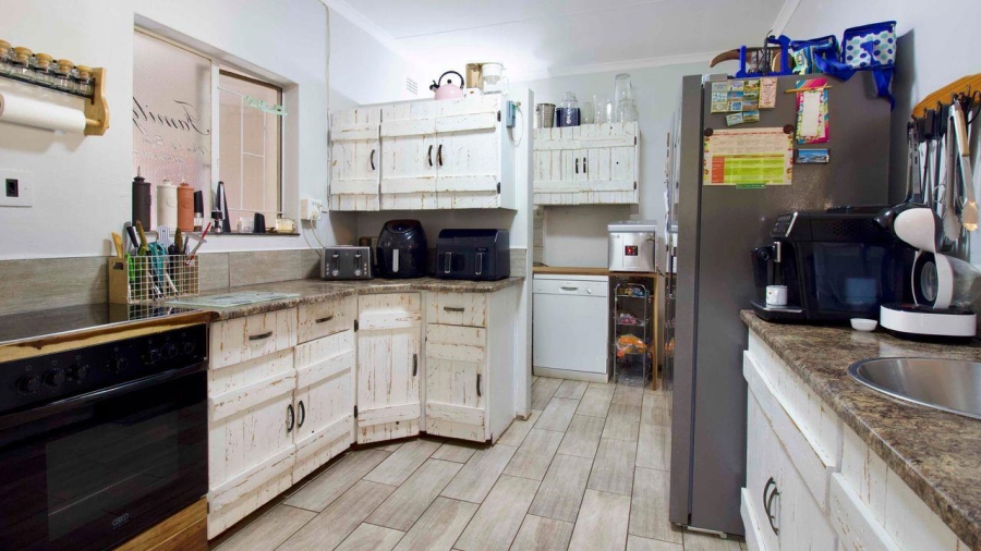 4 Bedroom Property for Sale in Lyttelton Manor Gauteng