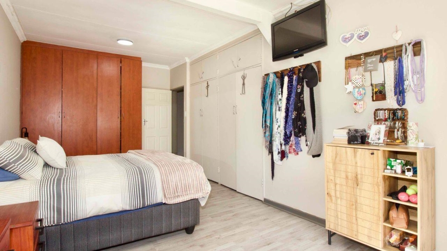 4 Bedroom Property for Sale in Lyttelton Manor Gauteng