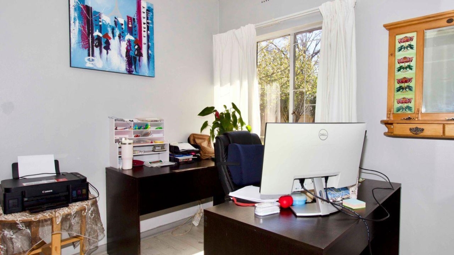 4 Bedroom Property for Sale in Lyttelton Manor Gauteng