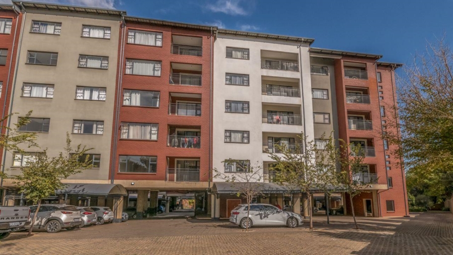 2 Bedroom Property for Sale in Die Hoewes Gauteng