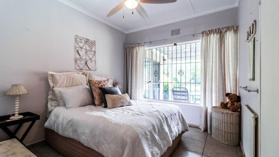 3 Bedroom Property for Sale in Buurendal Gauteng