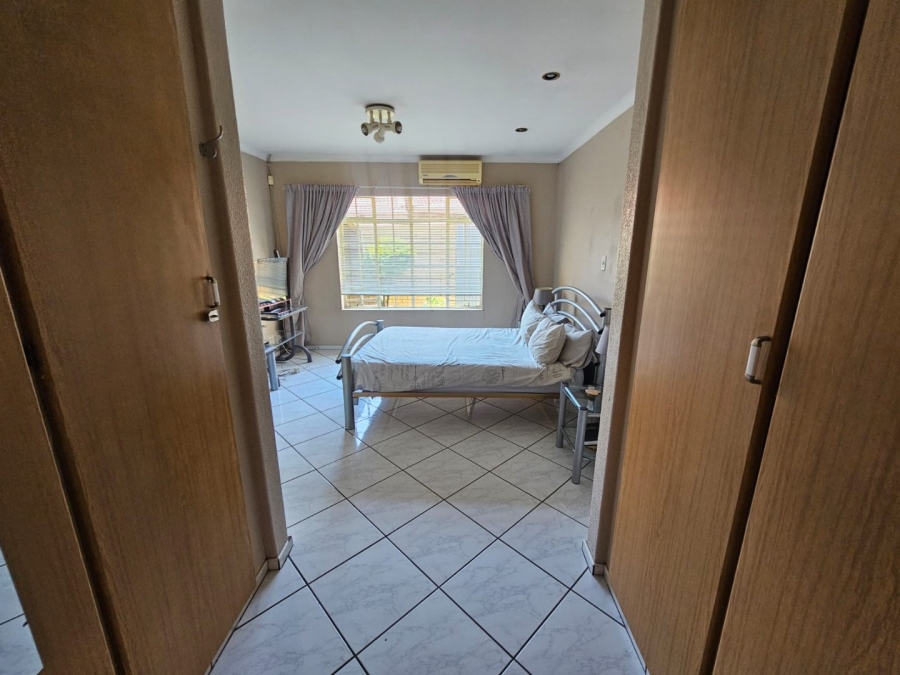To Let 3 Bedroom Property for Rent in Three Rivers Gauteng