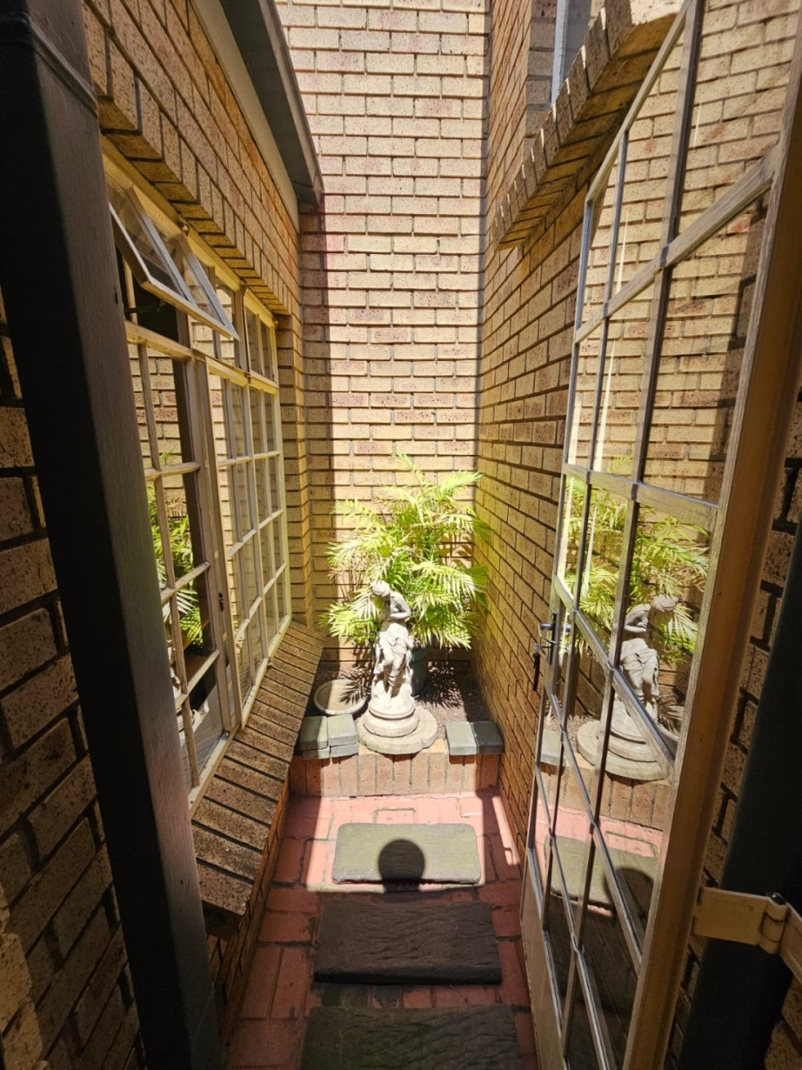 To Let 3 Bedroom Property for Rent in Three Rivers Gauteng