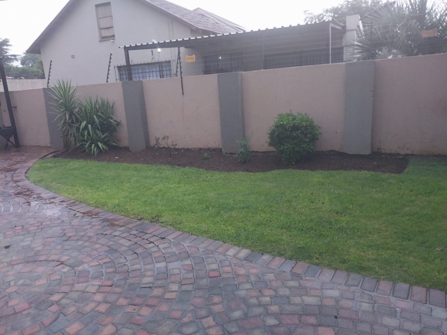 To Let 2 Bedroom Property for Rent in Brakpan Central Gauteng