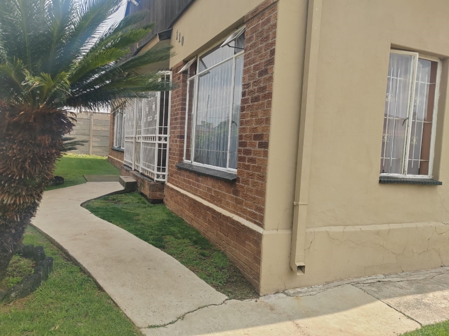 4 Bedroom Property for Sale in Brakpan Central Gauteng