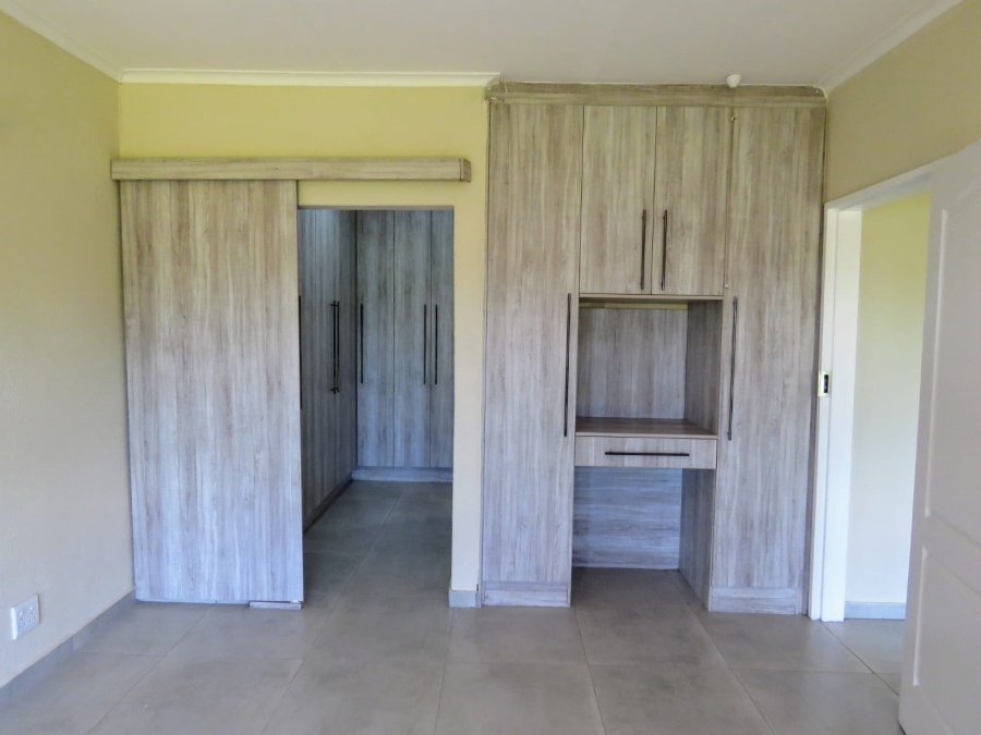 7 Bedroom Property for Sale in Sonneveld Gauteng