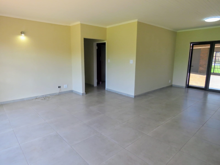 7 Bedroom Property for Sale in Sonneveld Gauteng