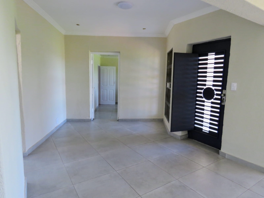 7 Bedroom Property for Sale in Sonneveld Gauteng