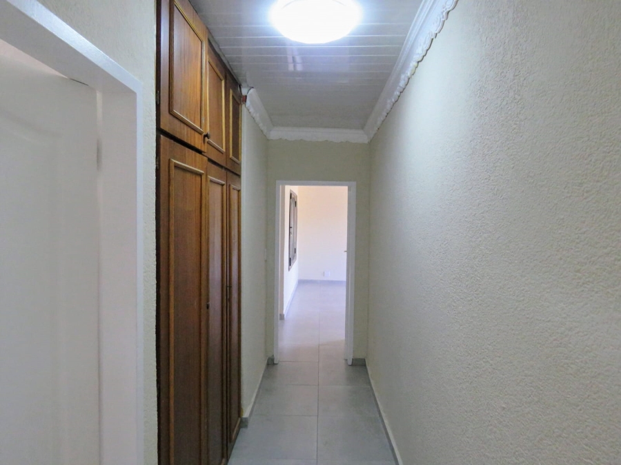 7 Bedroom Property for Sale in Sonneveld Gauteng