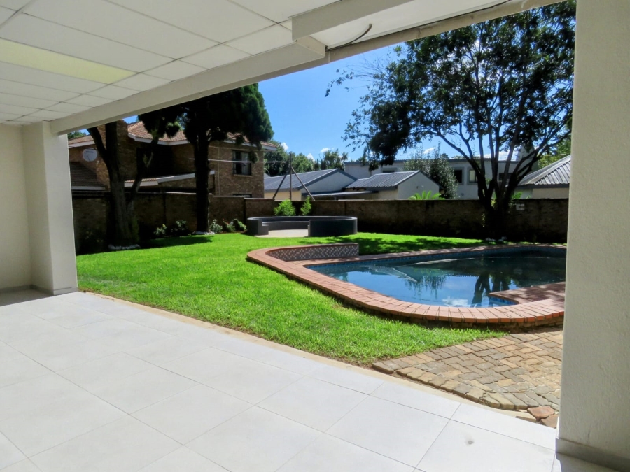 7 Bedroom Property for Sale in Sonneveld Gauteng
