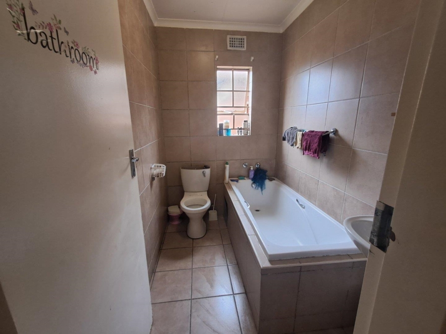 3 Bedroom Property for Sale in Thatch Hill Estate Gauteng